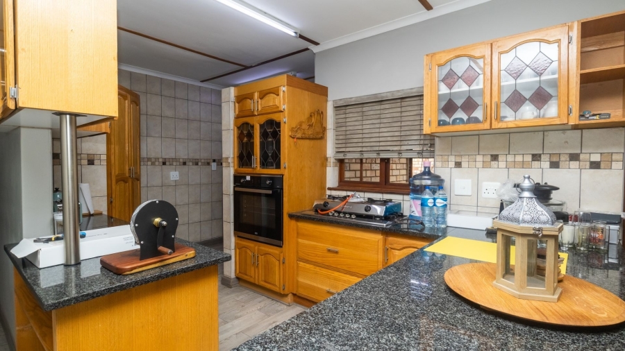 3 Bedroom Property for Sale in Safari Gardens North West
